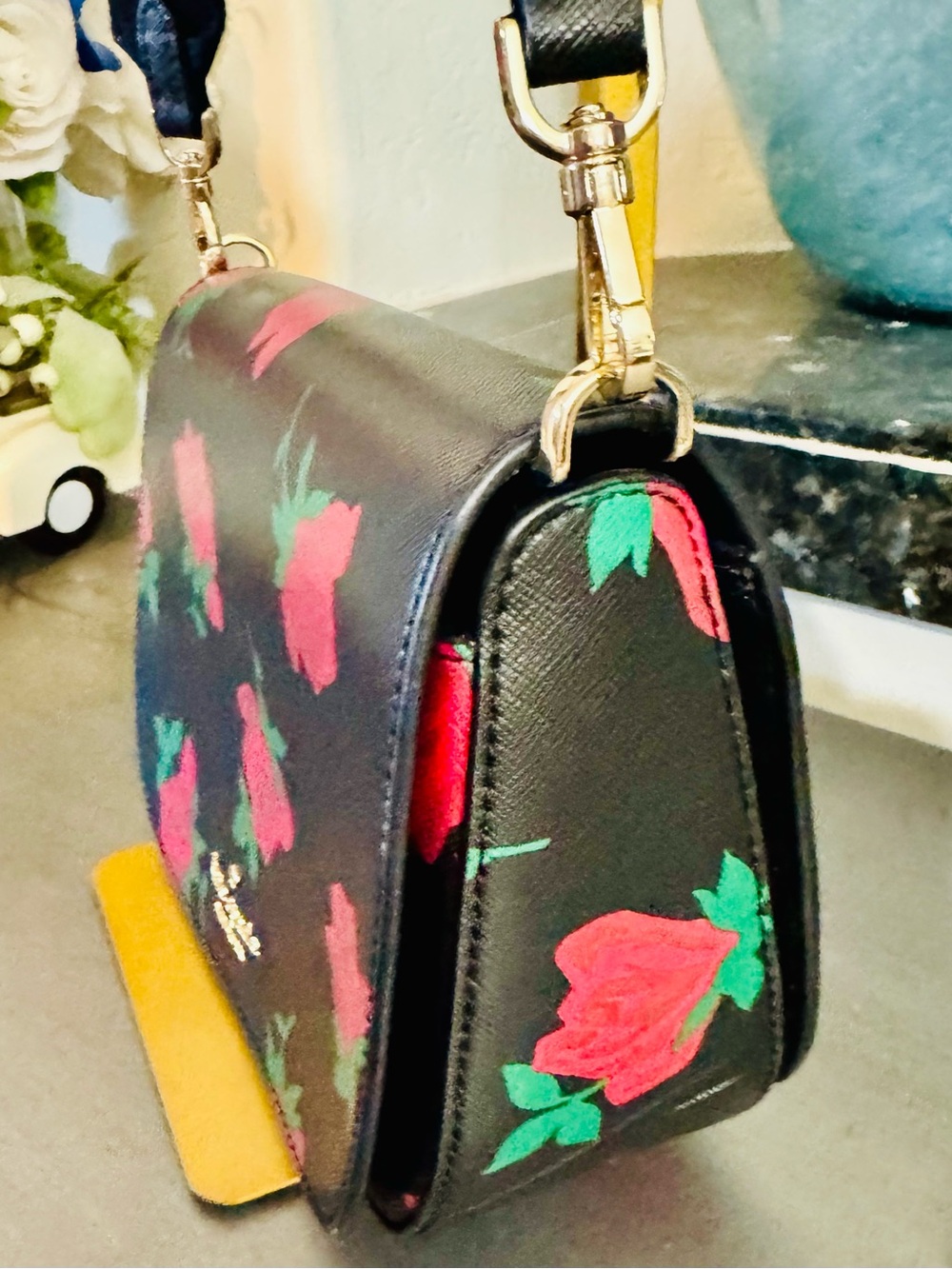 Kate Spade Madison Rose Toss Printed
Saddle Bag style KE533 - sold out at stores - Picture 6 of 15
